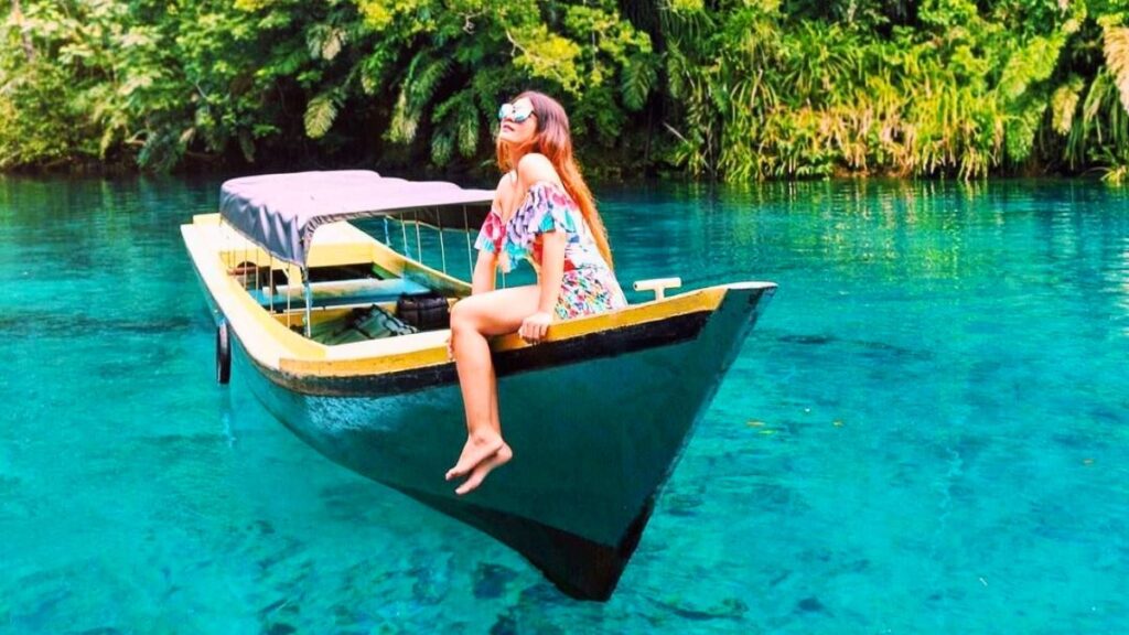 Danau Labuan Cermin