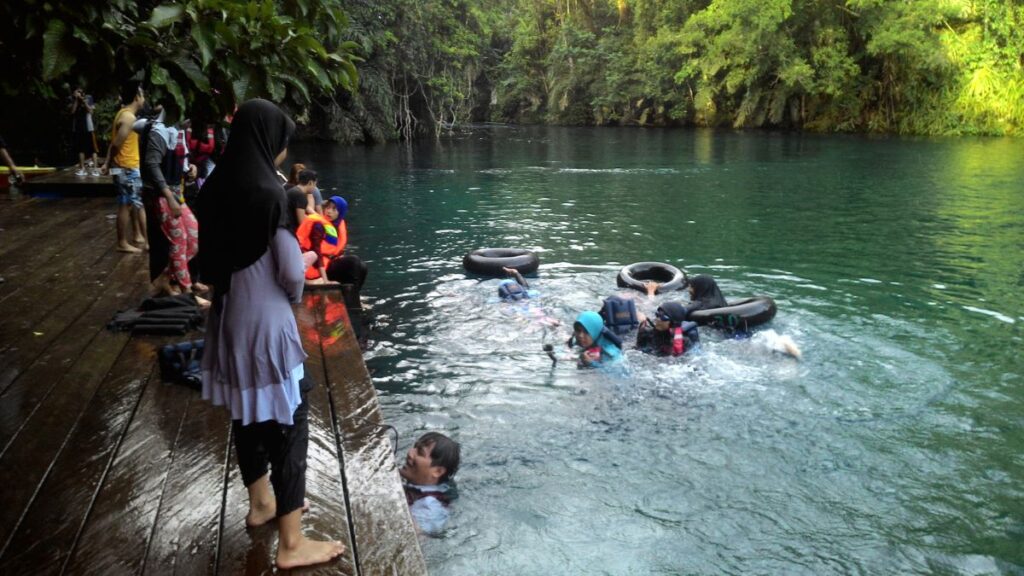 Danau Labuan Cermin
