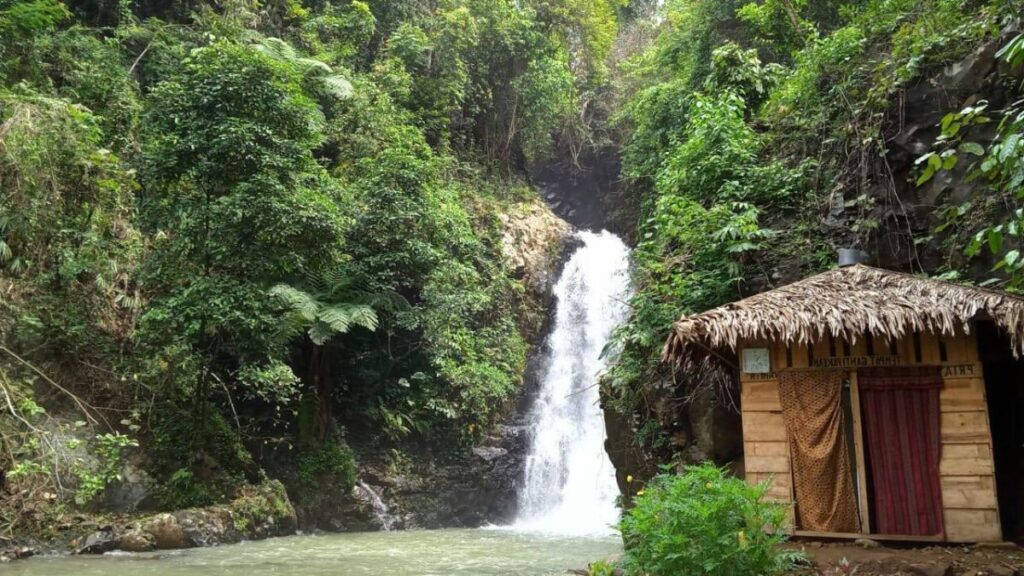 Curug Manik Majenang