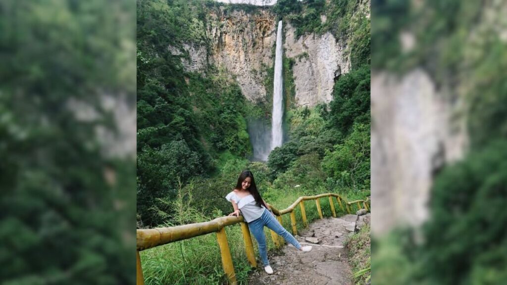Air Terjun Sipiso