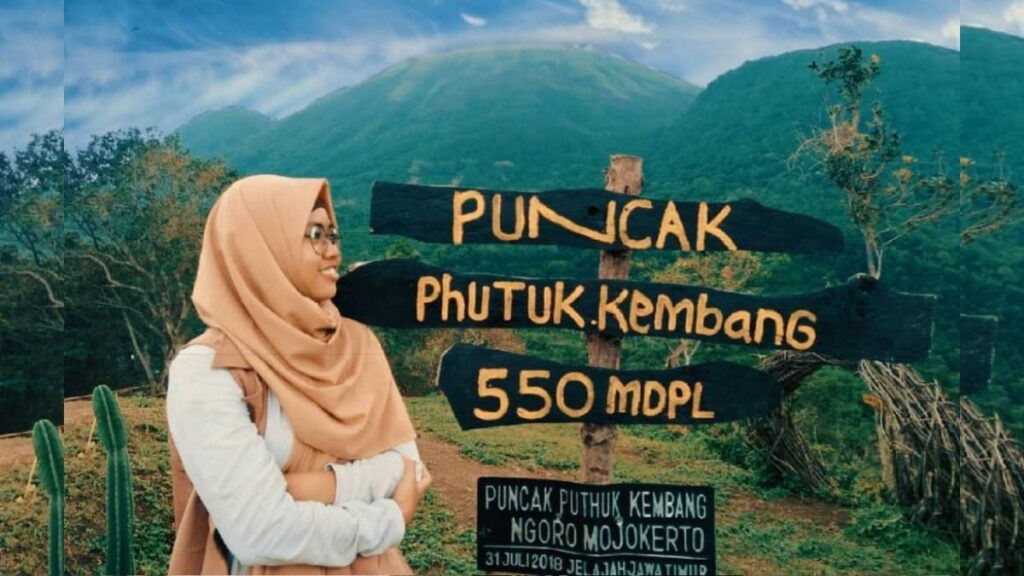 Wisata Mojokerto Puthuk Kembar