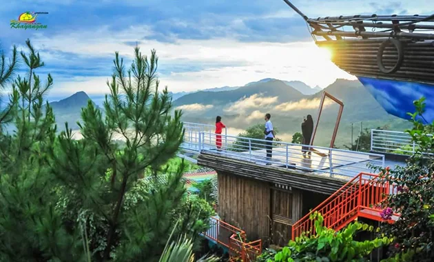 Wisata Alam Villa Khayangan