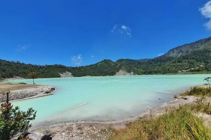 Kawah Talaga Bodas Garut