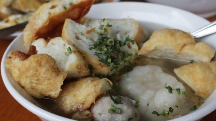Kuliner Malam di Cihampelas Bandung