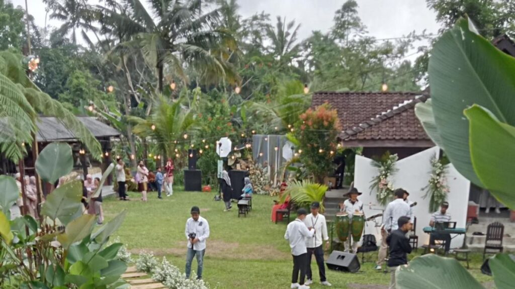 Desa Wisata Kembang Arum