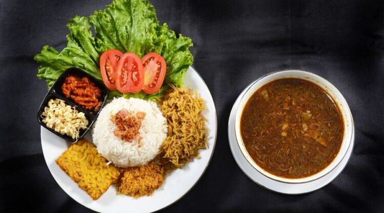 wisata kuliner alun alun batu
