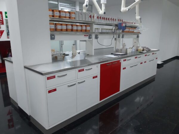 Produsen Furniture Laboratorium Terpercaya